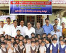 Kundapur: Chetana Organization, Koteshwar distributes uniforms to Anganawady Children
